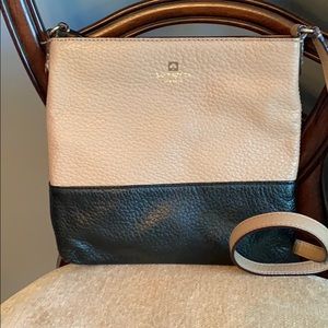 Small Kate Spade crossbody purse